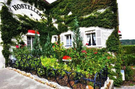 Hotel La Chaum'Yerres Chaumes-en-Brie Exterior photo
